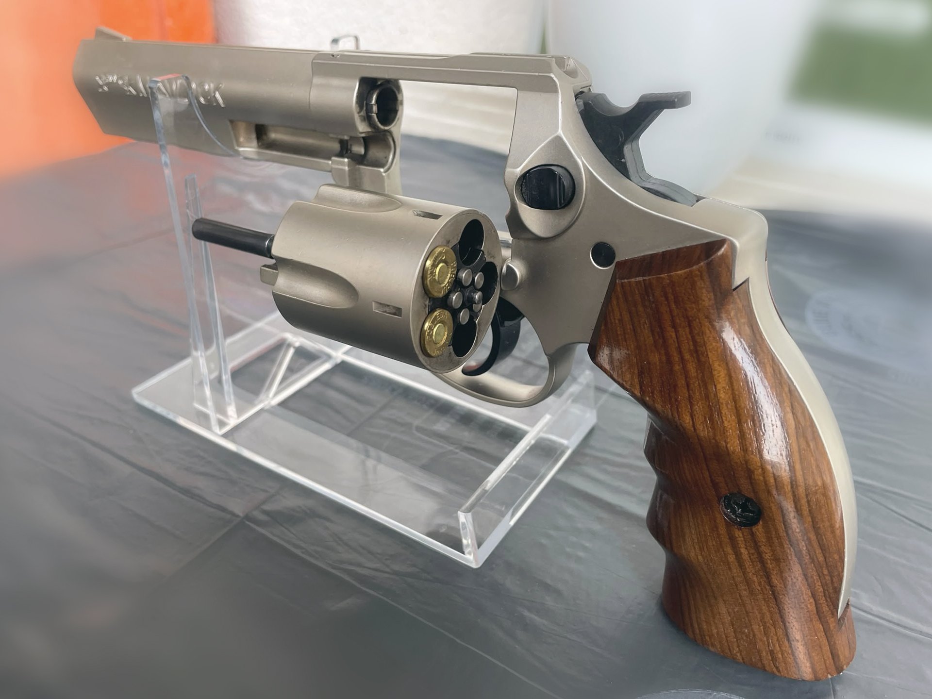 IWG Madlock Revolver Kal. 9mm P.A.K. Nickel wie original "Ruger GP 100" mit Kontur-Holzgriffschalen – Bild 5
