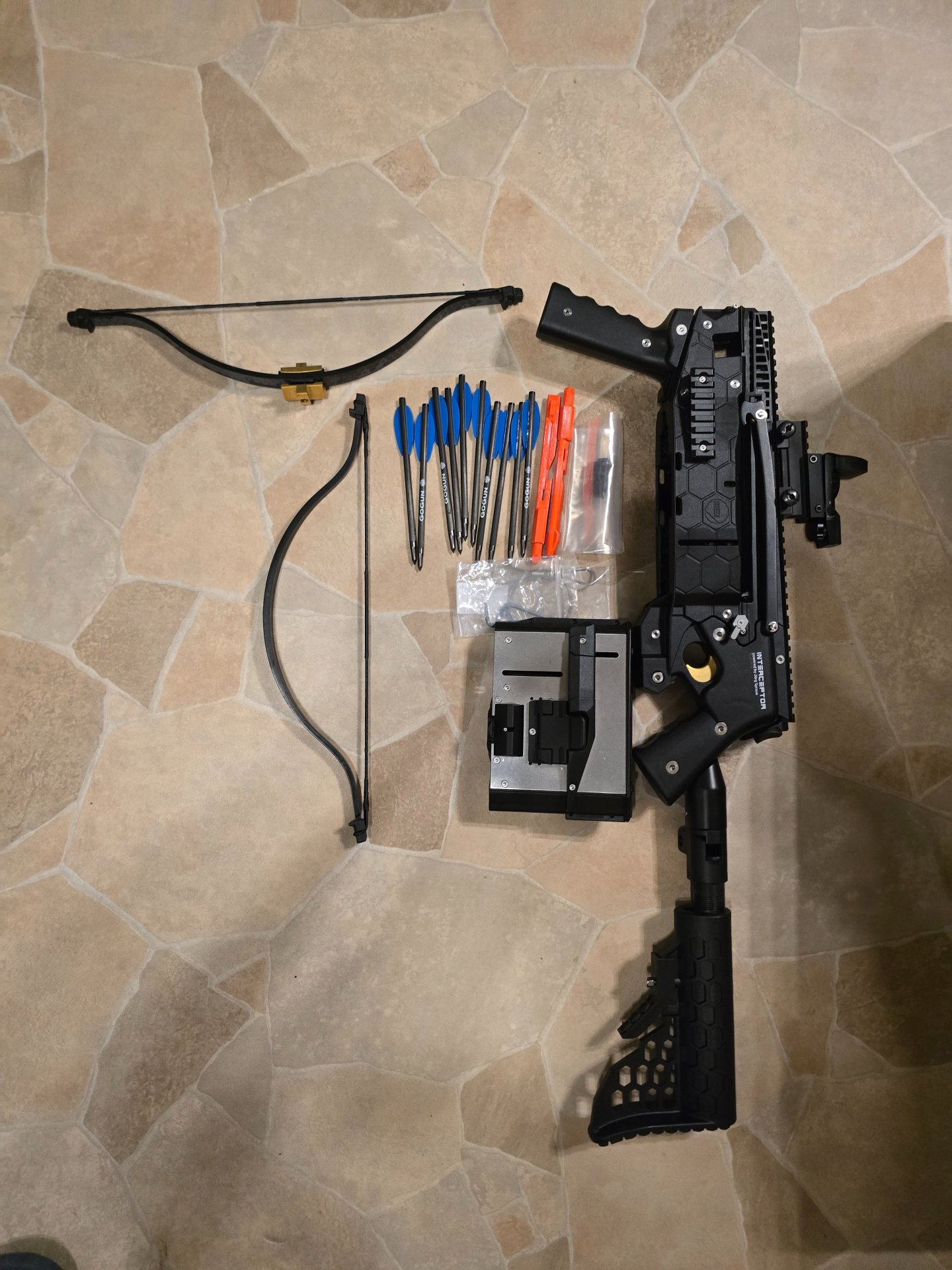 Mey Interceptor Armbrust mit 18 Schuss Magazin – Bild 1