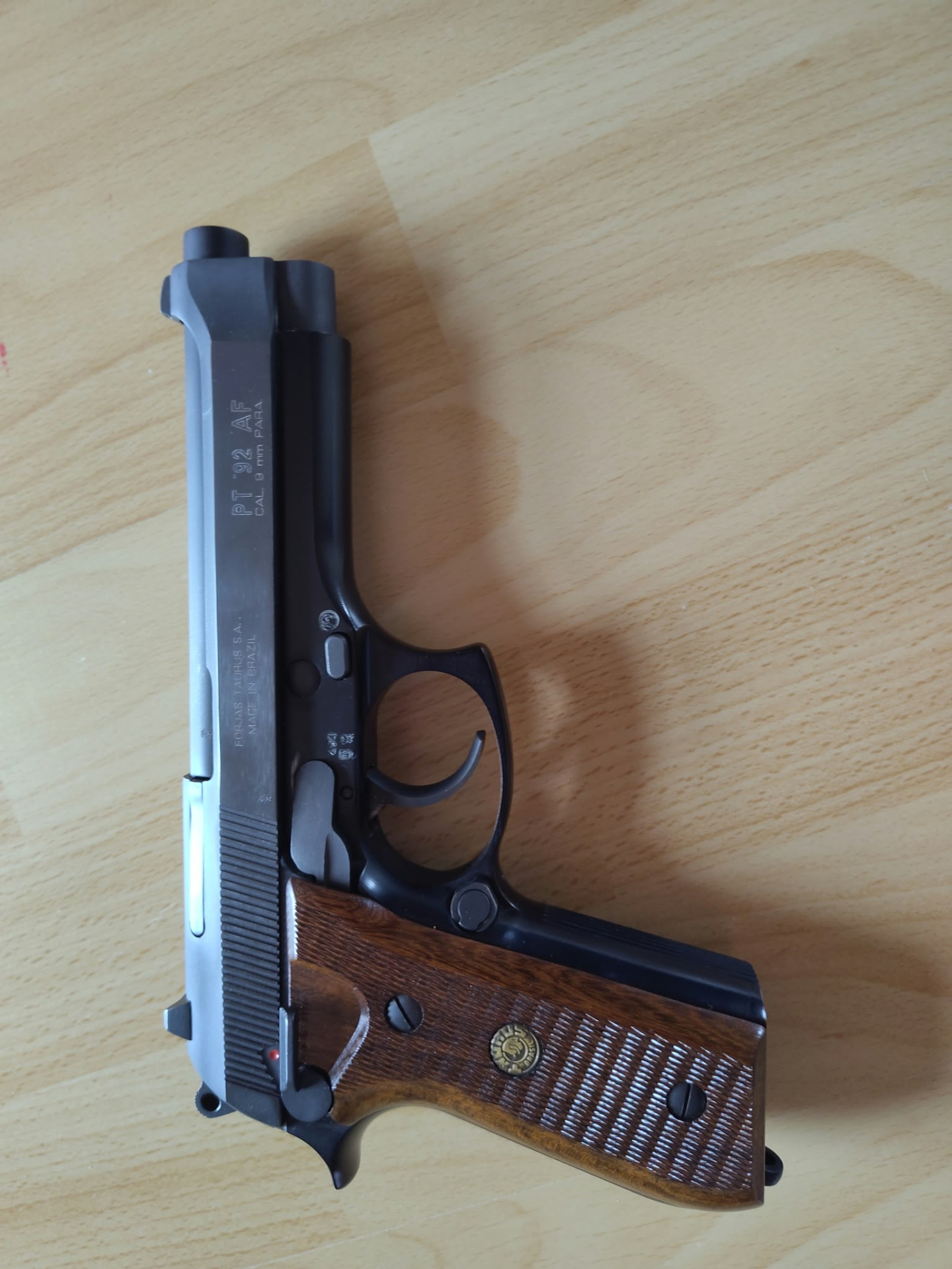 Neuwertige, kaum benutzte Pistole Taurus PT 92 AF (baugleich mit der Beretta 92) – Bild 1