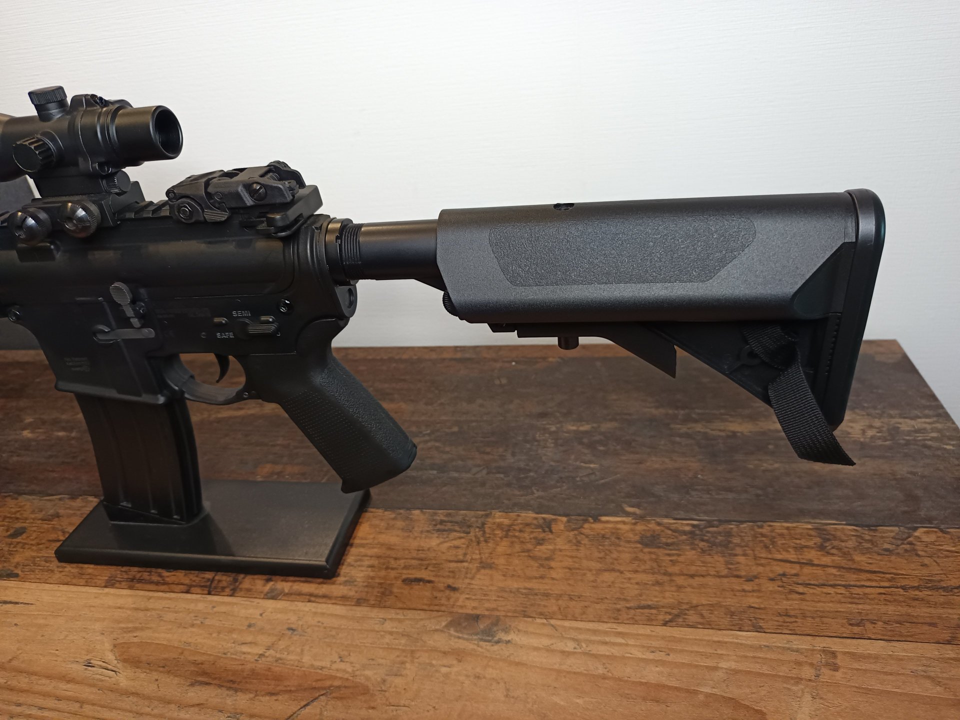 Nuprol Delta Pioneer M4 S-AEG Custom MK 110 plus acog Nachbau – Bild 3