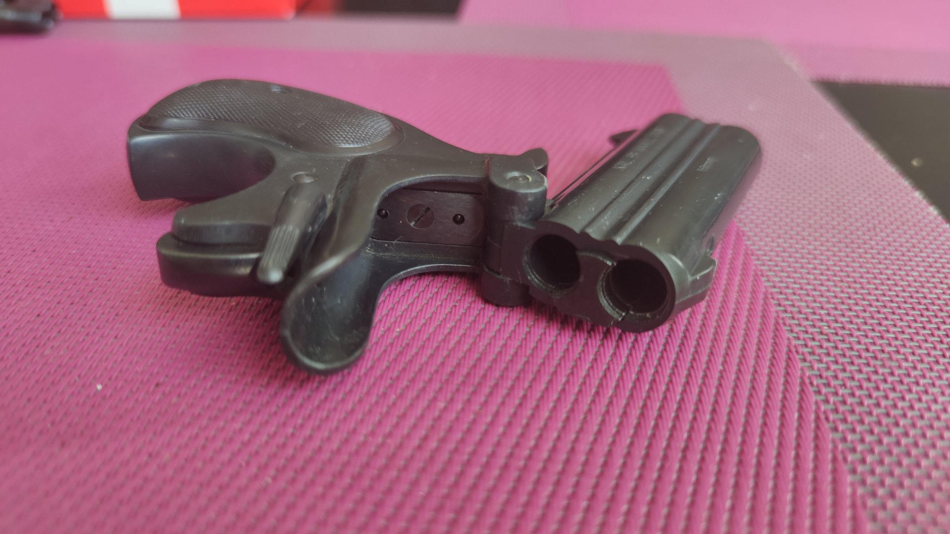Derringer Noris Twi-Nine Kal. 9mm R Knall, 1. Generation – Bild 4