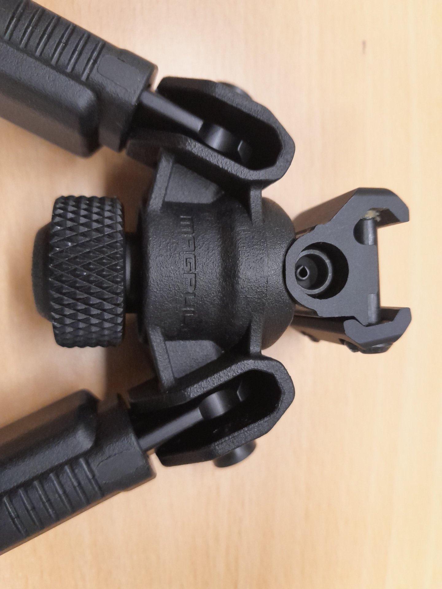 Magpul Zweibein für 1913 Picatinny – Bild 2