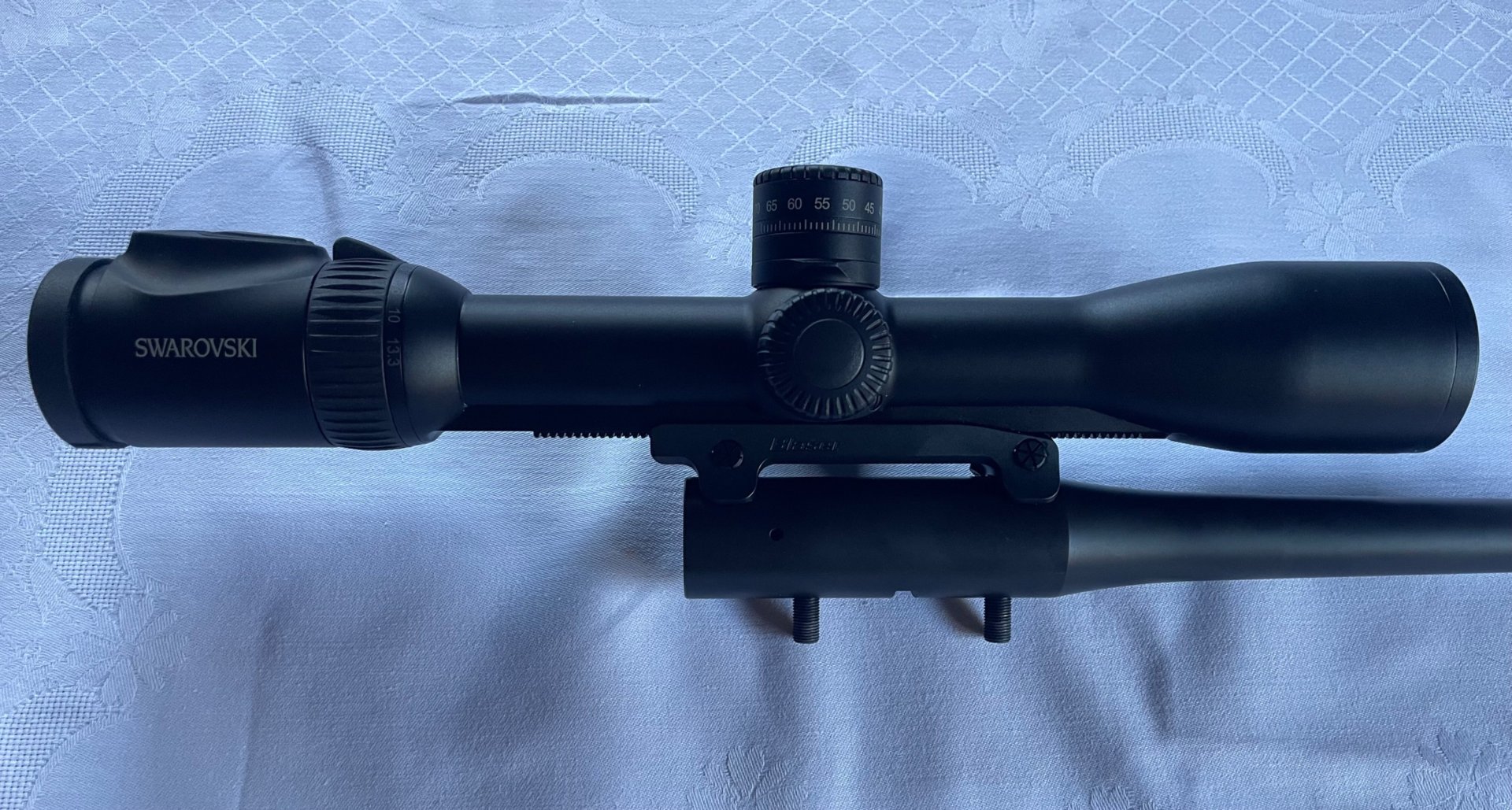 Blaser R8 Wechsellauf .223 Rem. Swarovski Z8i 1.7-13.3x42 P SR 4A-I Blaser Sattelmontage – Bild 2