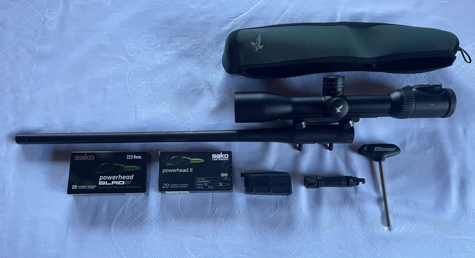 Blaser R8 Wechsellauf .223 Rem. Swarovski Z8i 1.7-13.3x42 P SR 4A-I Blaser Sattelmontage – Bild 5