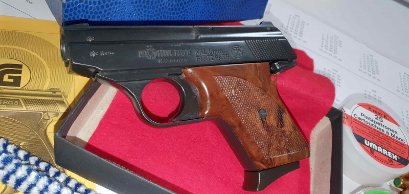 alte Fertigung, Röhm RG8 Kal. 8mm PTB 412 Beschuss II mit orig. Verpackung & Zubehör – Bild 3