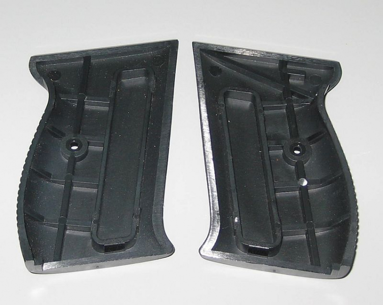 Original Griffschalen für ERMA EGP 88 Neu/Unbenutzt – Bild 2