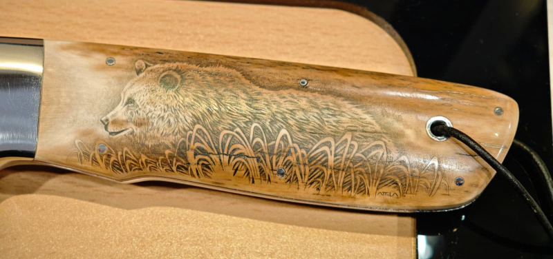 DNC "Athos" – RWL34 | Mammutelfenbein | Scrimshaw Gravur Bär | Exklusives Sammlermesser | Jagdmesser – Bild 2