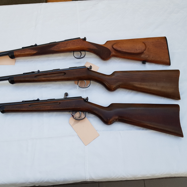 Drei Anschütz Einzellader Waffen Kal. 22lfb. und Kal. 6mm glatt – Bild 2
