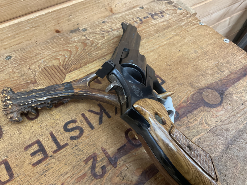 Revolver Taurus Brasil 669 Kal..357Mag., 4 Zoll, Holzgriff, Gummigriff, Top Zustand!!! – Bild 6