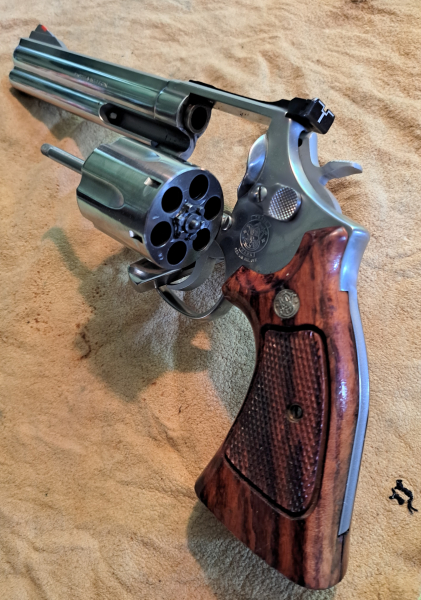 Smith & Wesson Kal. .357 MAG Modell 686 Edelstahl – Bild 2