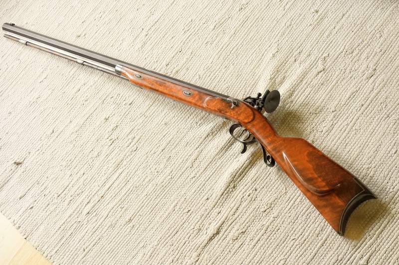 Steinschloßgewehr .45 mit Zubehör und Koffer – bild 3