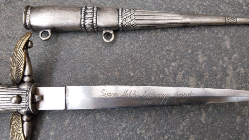Luftwaffendolch Ungarn WW2 – M32/35 mit Klingenwidmung „Simon Miklós hadnagy“ 1941, Top! – Bild 4