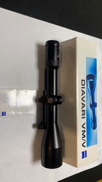Zeiss Diavari VM 3-12x56 T* mit Leuchtkreuz und original Blaser Sattelmontage – billede 2