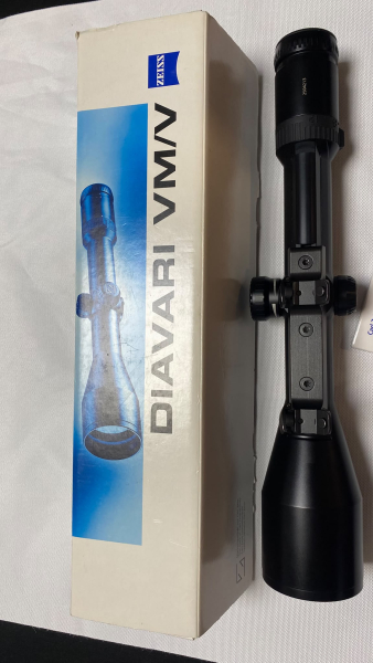 Zeiss Diavari VM 3-12x56 T* mit Leuchtkreuz und original Blaser Sattelmontage – billede 3