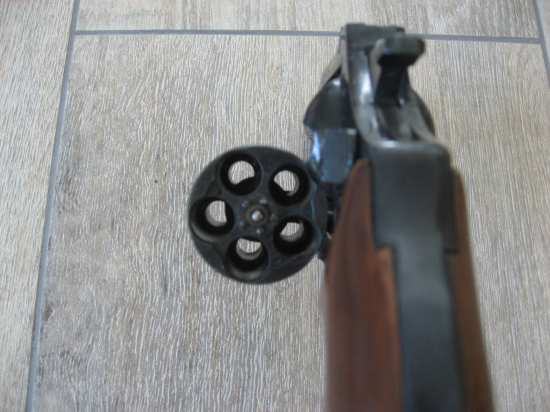 Revolver Cuno Melcher ME 453 Bison – Bild 3