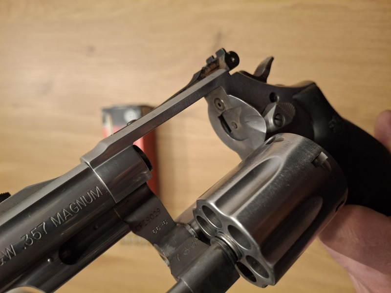 Smith & Wesson Revolver Kal. 357 Magnum kurzer Lauf – Bild 5
