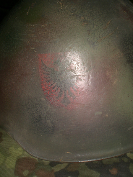 Stahlhelm M56 NVA mod. Mit Tarnbemalung Balkankrieg – billede 2