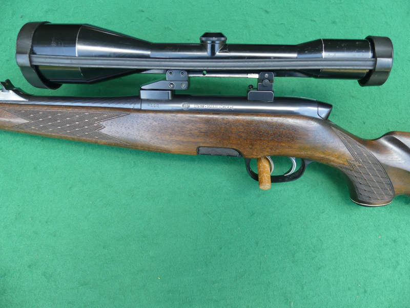 Steyr Repetier-Kurzlauf-Büchse Kal. .243 Win. neue EAW-Schwenkmontage mit Zeiss Zielfernrohr 8x56 – Bild 2