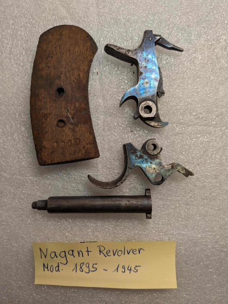 Teile Nagant Revolver Mod. 1895-1945 original; erwerbsfrei – Bild 2