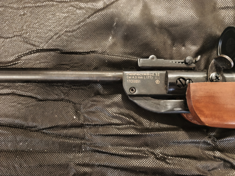 Luftgewehr Perfecta Modell 32 mit Zubehör – stampa 2