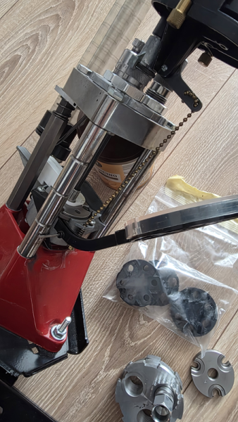 Lee Pro 1000 Progressiv Ladepresse mit Autopulverfüller und mehr – billede 5
