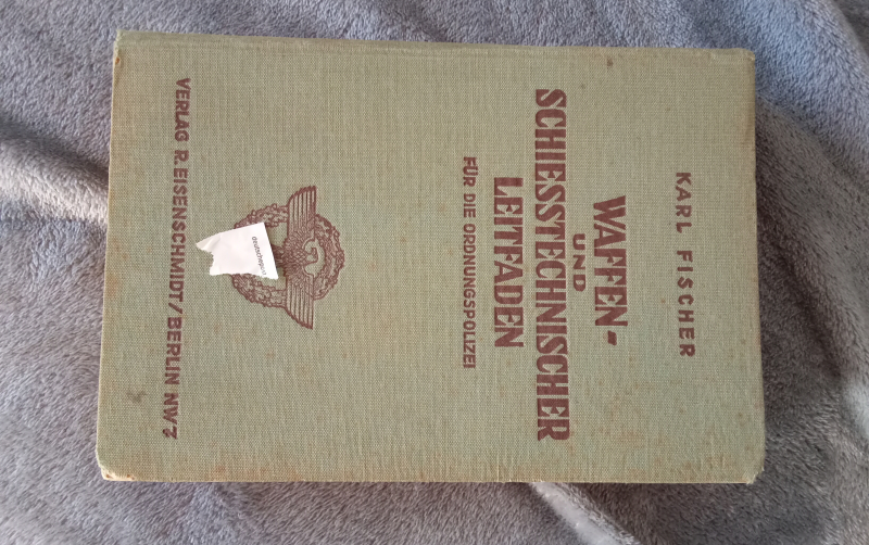 Waffen und schießtechnischer Leitfaden 1944 Buch Polizei Waffen – immagine 2
