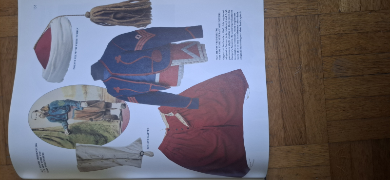 Buch "Echoes of Glory" Arms and Equipment of the North – Bild 2