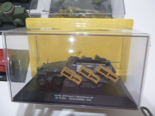 Panzerkonvolut für Schaukasten – Bild 3