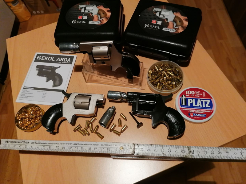 Ekol-Arda - Derringer - cal.22 Knall - Chrom Modell - Neuwertig - Nur Bedienungsanleitung – Bild 4