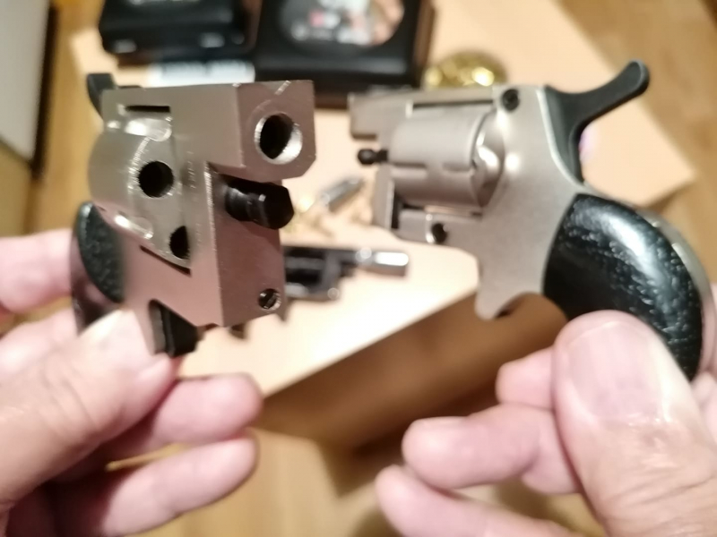 Ekol-Arda - Derringer - cal.22 Knall - Chrom Modell - Neuwertig - Nur Bedienungsanleitung – Bild 2