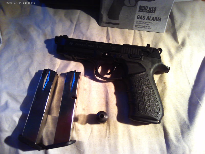 Zoraki 918 9mm P.A.K. schwarz mit 2 ersatzmagazine – Bild 4