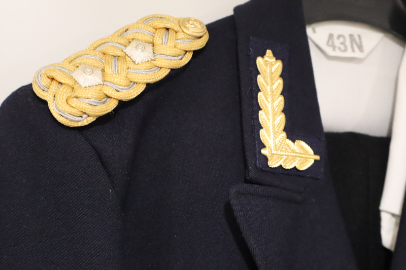 originale Uniform Vizeadmiral DDR Volksmarine – Bild 2