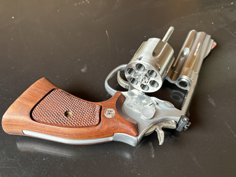 Revolver Smith & Wesson 686 cal. 357 Magnum 4“ – Bild 2