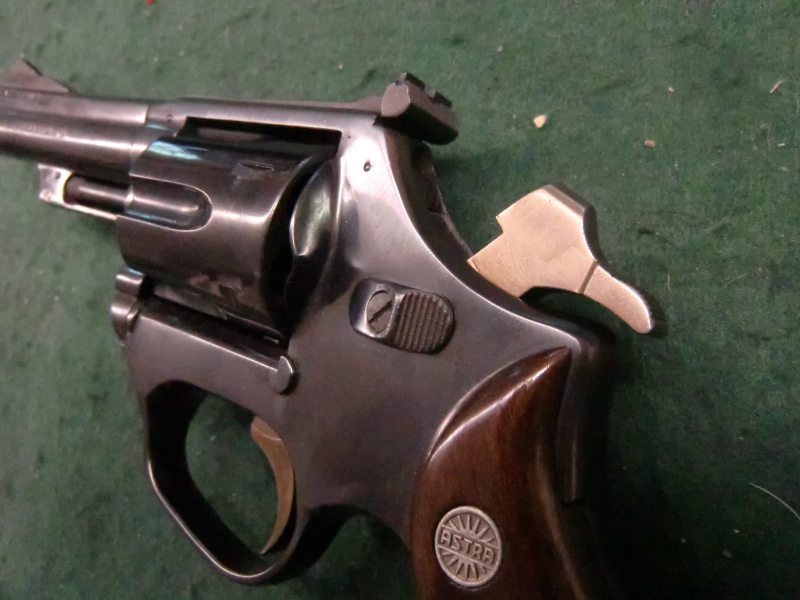 .357 Mgn ASTRA 4" Revolver ungeführt aus jagdl. Nachlass – Bild 5