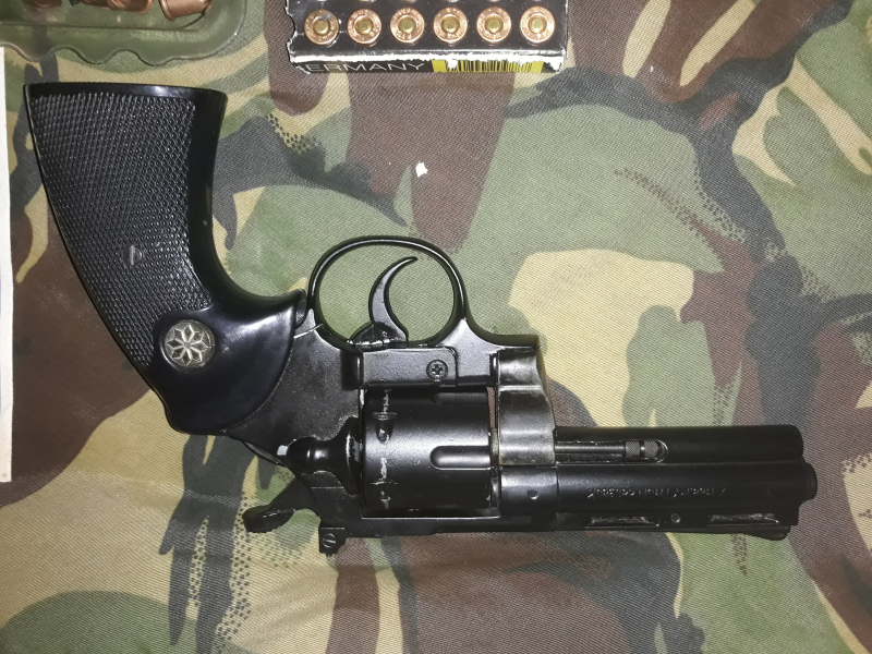 Umarex Revolver Police Phyton 9mm .380 Knall Schreckschuss – Bild 4