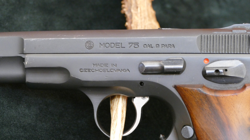 CZ75, Kal. 9mmLuger, Holzgriffschalen, guter Zustand!! – Bild 2