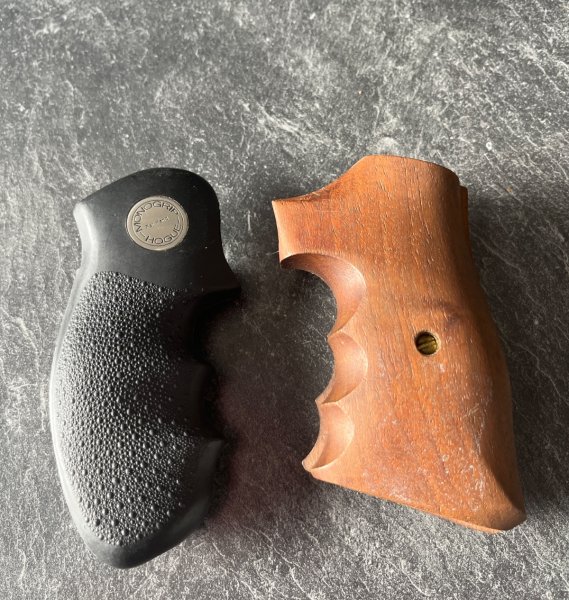 2 Paar Griffschalen Modell unbekannt – bild 1