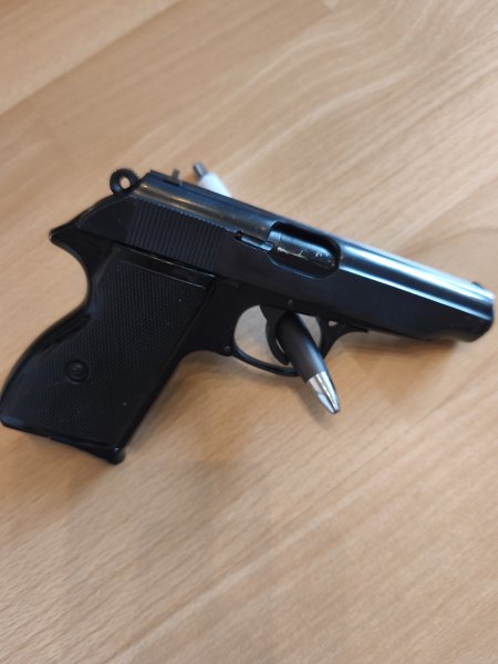 Selbstladepistole FEG 7,65 mm AP 66 (ähnlich Walther PP) – Bild 2