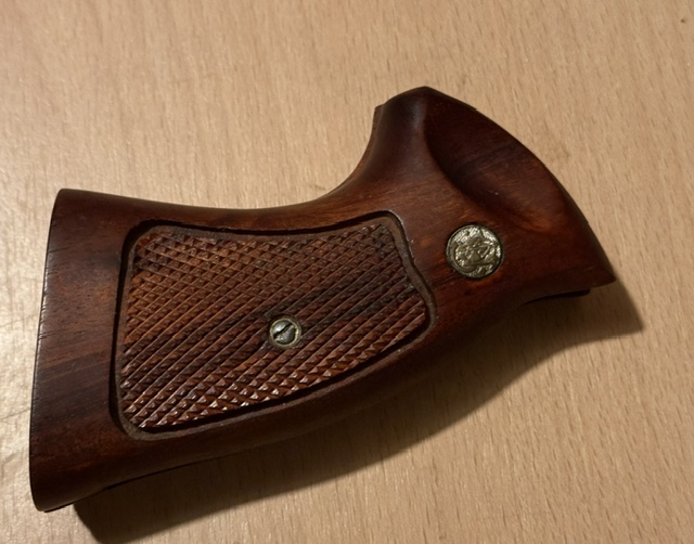 Griffschalen Smith Wesson 686 Square Butt – bilde 1