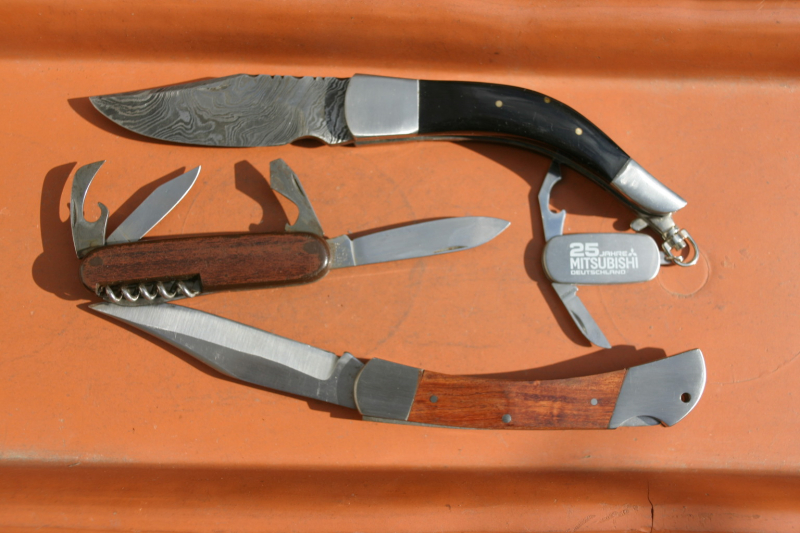 Konvolut Taschenmesser eins in Damast – bilde 1