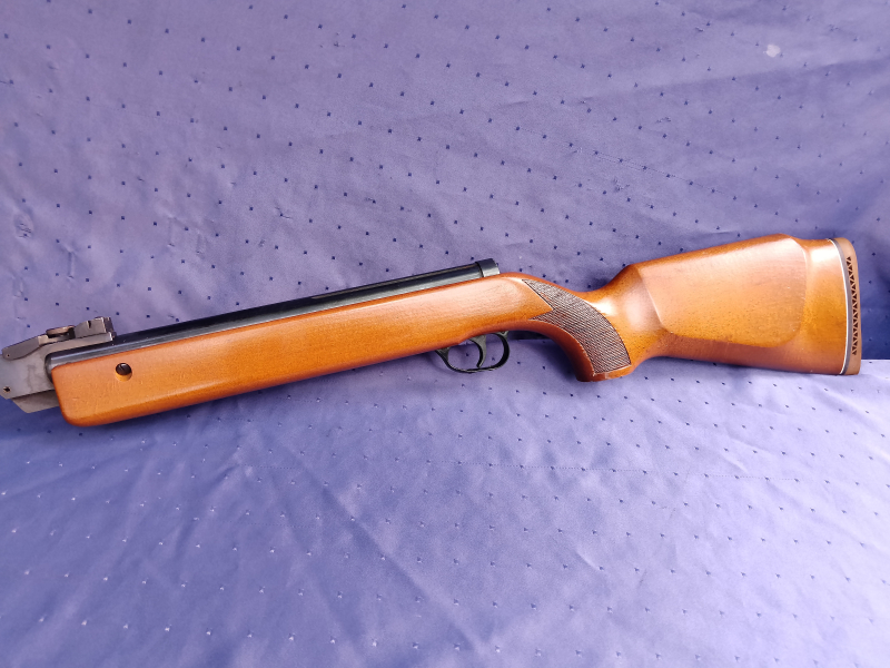 UMA Modell 61 im cal.5,5 mm **Made in Great Britain**Hersteller Milbro (Milard Brothers)** – Bild 3