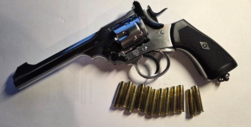 Co2-Revolver Webley Mark VI 4,5 mm Nickel – obrázek 1