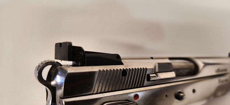 CZ75B 9mm Edelstahl Feinvisier und reduzierte Abzug – Bild 4