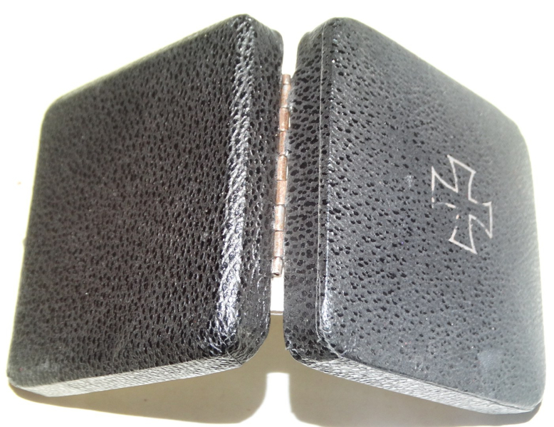 Etui zum Eisernen Kreuz 1. Klasse , EK I 39 – Bild 2