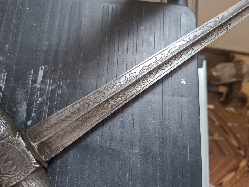 Grosser Memento Mori Dolch – Bild 6