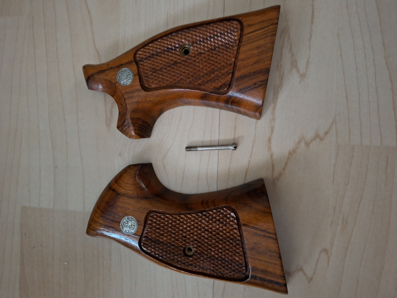 Griff Smith&Wesson 686 / L / SB orginal 1987 – imaginea 1