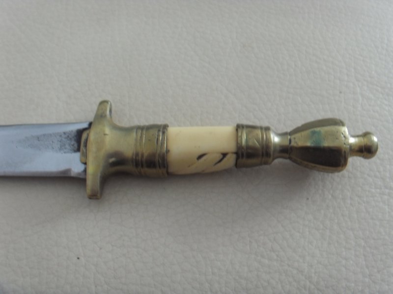 Jagdmesser Handarbeit ?, Messing und ? ? Griff , Lederscheide ,Sammler Messer ? – Bild 6
