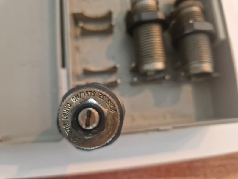 RCBS MATRITZEN 3-DIE CARB SET 32 S&W L / H&R MG – Bild 3