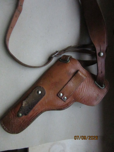 Schreckschuss Record 6 mm mit Schulterholster – Bild 3