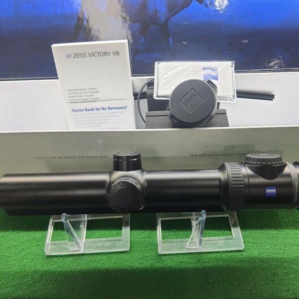 Zeiss Victory V8 1,1-8x30 M – Bild 2